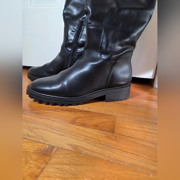 Old Navy Black tall faux Leather Boots Women Size 10 GUC - Picture 6 of 8